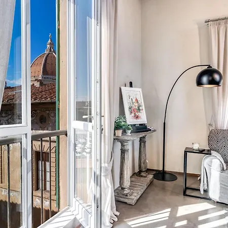 Futura Collection Terrace Apartment Florenz